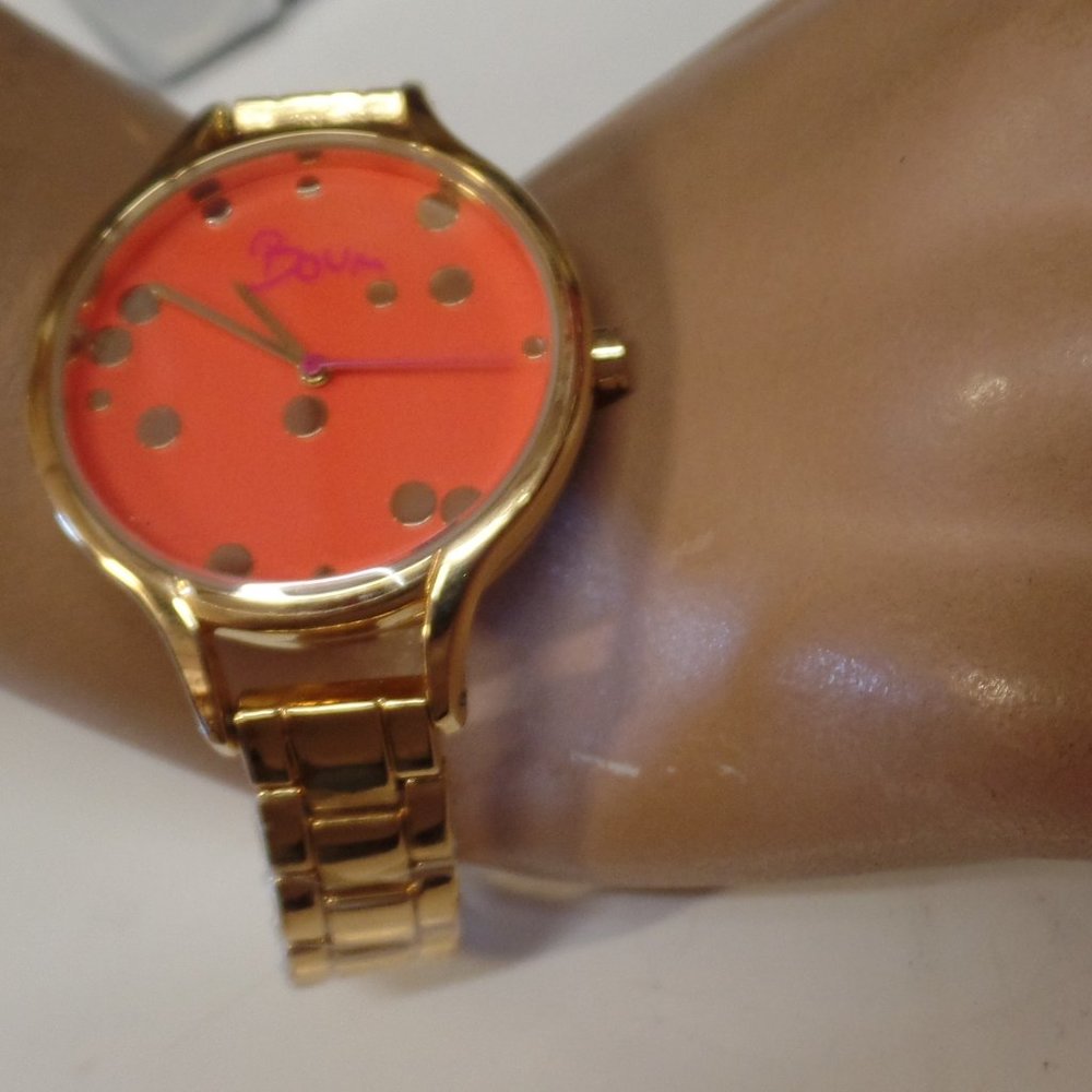 Boum Golftone Orange Face Watch 8" Pre Owned Condi